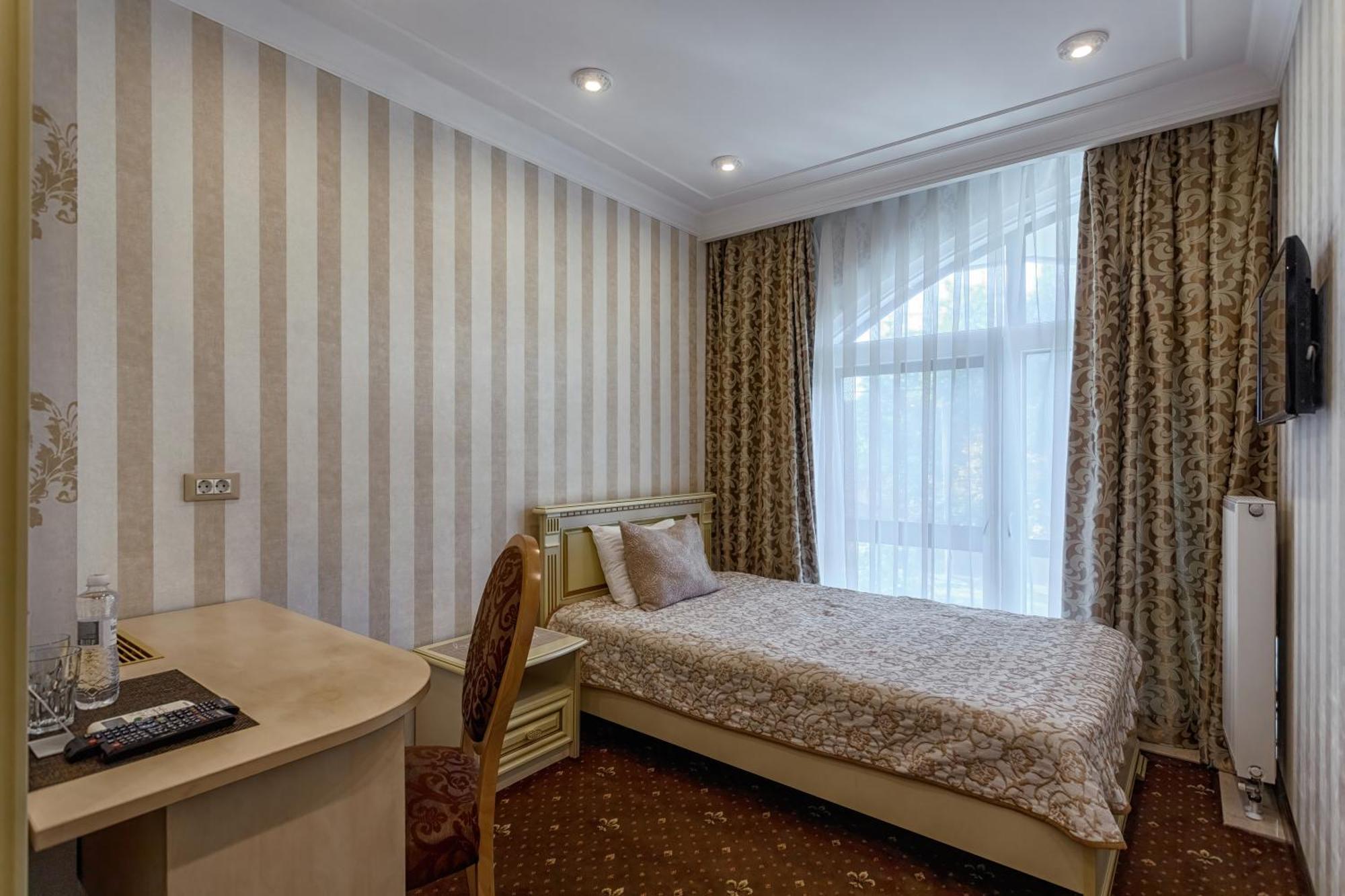 Vintage Na Bulvare Odessa Ngoại thất bức ảnh