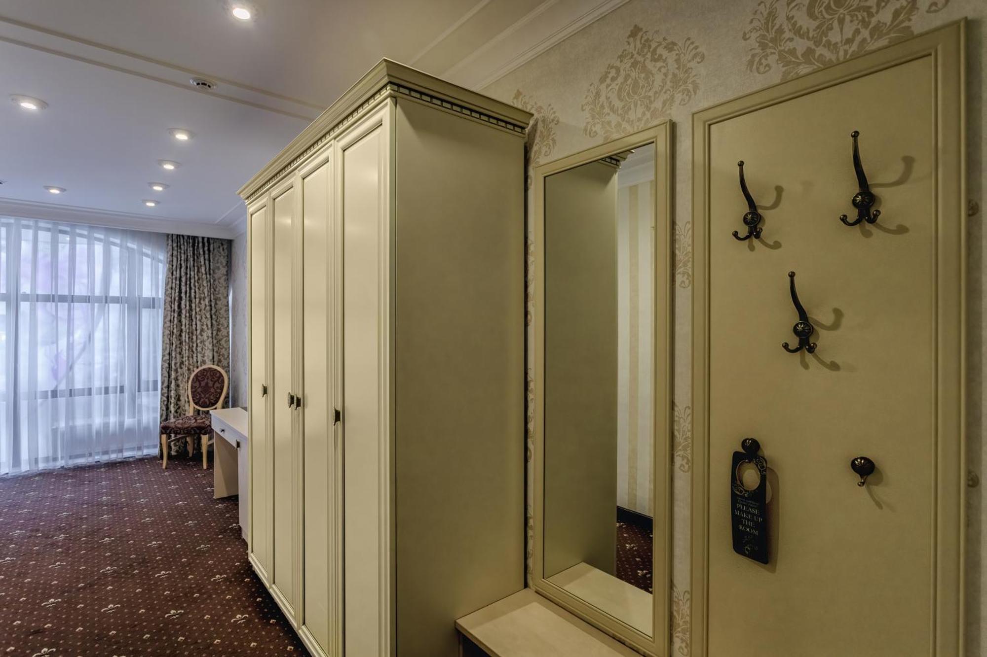 Vintage Na Bulvare Odessa Ngoại thất bức ảnh